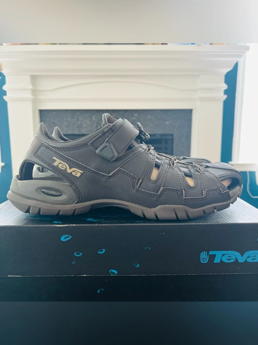 Sz 11.5 Teva Dozer 4 Men's Sandal Brown Outdoor Trail Hiking Walking Water Shoes